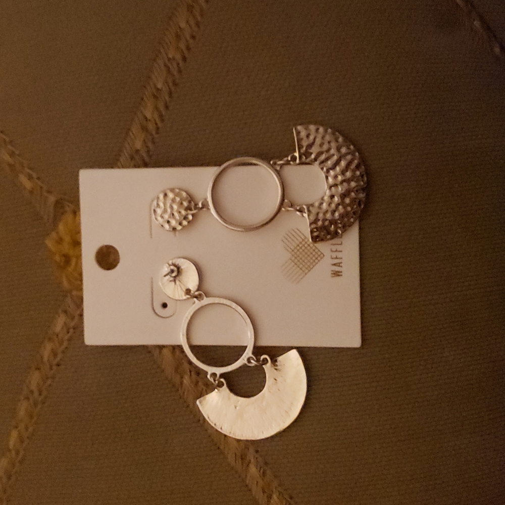 Gold Hammered Lightweight Earrings